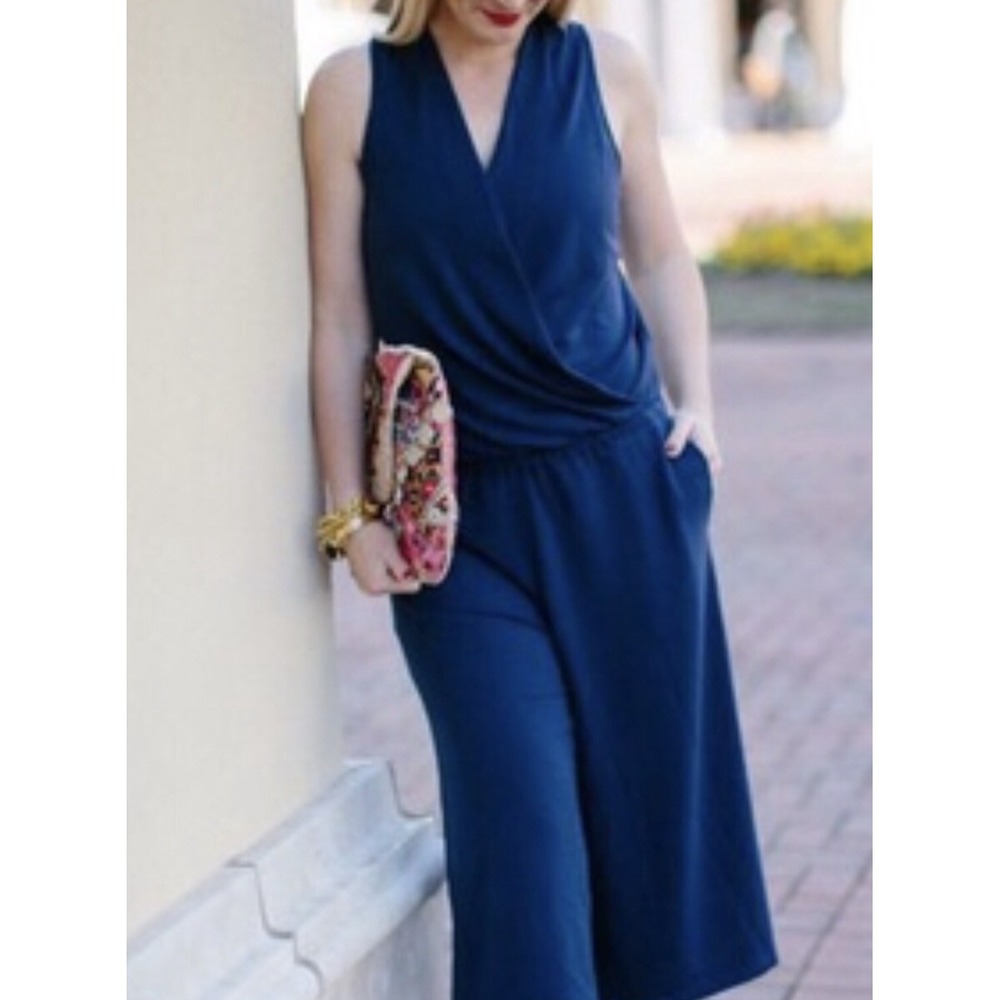 Halogen Womens Cropped Jumper Sleeveless Wide Leg Knit Navy  Top Sz M Pockets